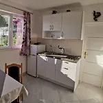Apartmán With Parking Space - Porat, Makarska - 16289 Živogošće
