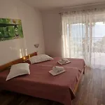 With Parking Space - Porat, Makarska - 16289 *