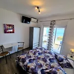 With Parking Space - Porat, Makarska - 16289 Živogošće