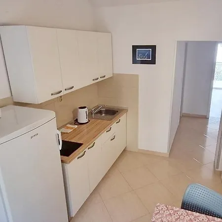 Apartment With A Parking Space - Porat, Makarska - 16289