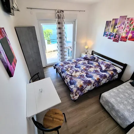 With A Parking Space - Porat, Makarska - 16289 Apartment